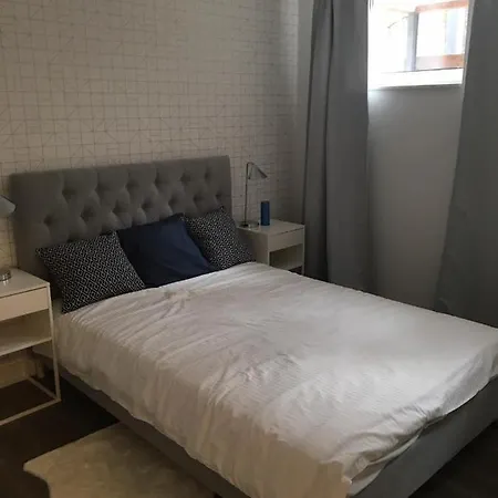 Luksusowy Apartament Pod Lasem, Otwock -Shared Garden, Sauna, Wood Hot Tub! Hot Tub Seasonal May To October Otwock