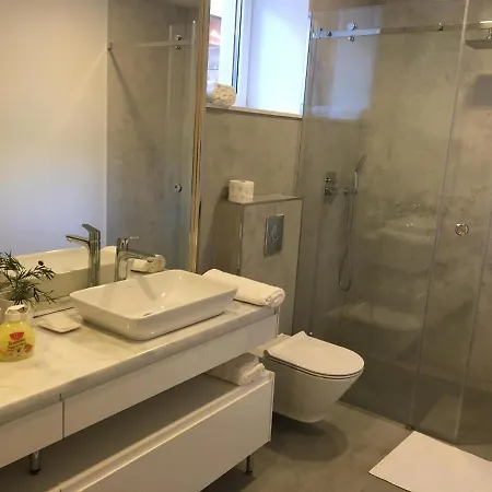 Luksusowy Pod Lasem, -shared Garden, Sauna, Wood Hot Tub Between Two Apartments! Hot Tub Seasonal To October أوتفوك