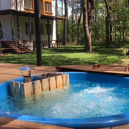 Daire Luksusowy Pod Lasem, -shared Garden, Sauna, Wood Hot Tub Between Two Apartments! Hot Tub Seasonal To October