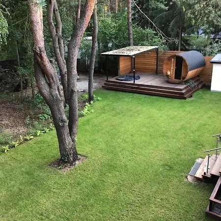 Apartment Luksusowy Apartament Pod Lasem, Otwock -Shared Garden, Sauna, Wood Hot Tub! Hot Tub Seasonal May To October Otwock