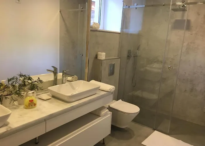 Luksusowy Pod Lasem, -shared Garden, Sauna, Wood Hot Tub! Hot Tub Seasonal! Otwock