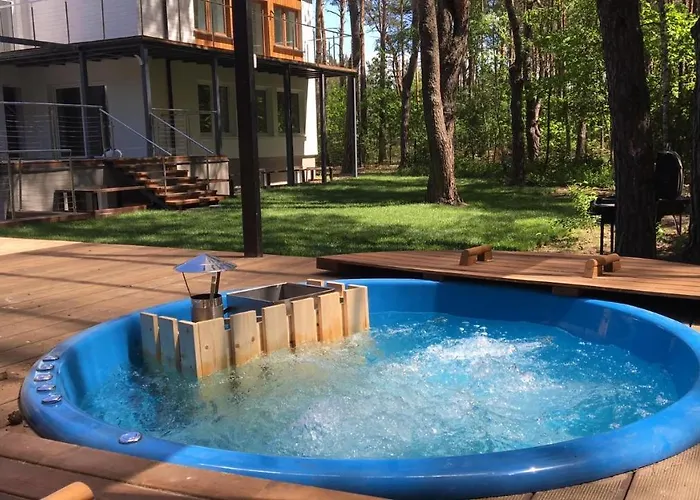 Appartement Luksusowy Pod Lasem, -shared Garden, Sauna, Wood Hot Tub! Hot Tub Seasonal!